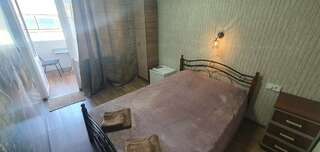 Гостиница Любовь Осташков Двухместный номер с 1 кроватью и балконом-1