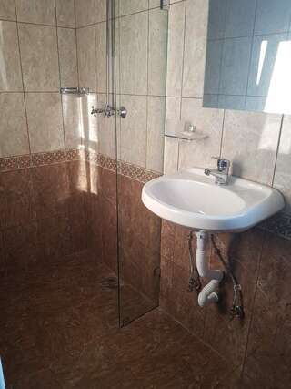 Гостиница Любовь Осташков Двухместный номер с 1 кроватью и балконом-9