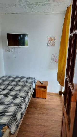 Гостиница Любовь Осташков Бюджетный одноместный номер-9