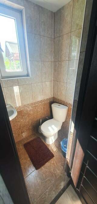 Гостиница Любовь Осташков Двухместный номер с 1 кроватью и балконом-13