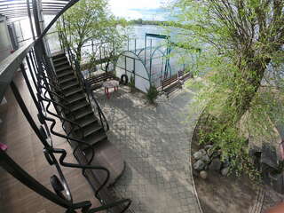 Гостиница Любовь Осташков Двухместный небольшой номер с видом на Озеро. двуспальная кровать + односпальная-6