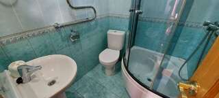 Гостиница Любовь Осташков Двухместный номер с 1 кроватью и балконом-5